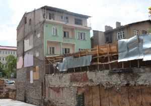 Gez Mahallesi'nde metruk garabeti